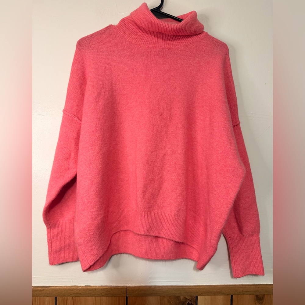 Vince Camuto  Crewneck Sweater